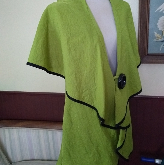 Vintage chartreuse jacket. With oversized button. - Picture 5 of 8